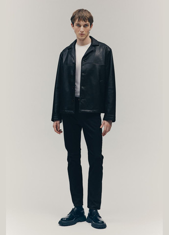Черные демисезонные джинсы H&M