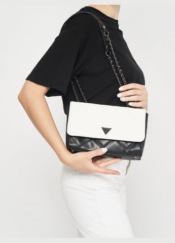 Сумка CESSILY Quilted 67921 Черный-Белый Guess (317419549)
