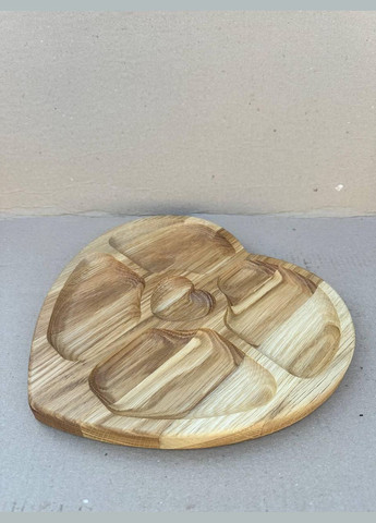 Менажница из Дуба Деревянная в форме сердца 30 см. No Brand (330774518)