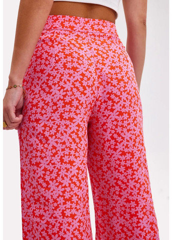 Розовые брюки с цветочным принтом Loavies (305829049)