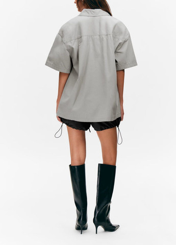 Светло-серая рубашка однотонная Monki