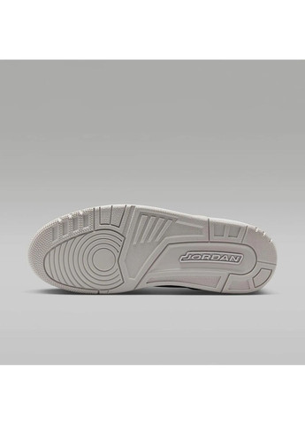 Бежеві кросівки чоловічі spizike low beige Air Jordan