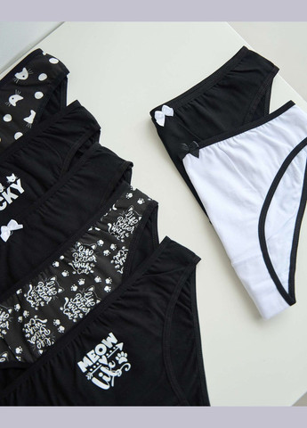 Набір жіночих базових трусиків тижневок - 7 шт Nicoletta (316080479)