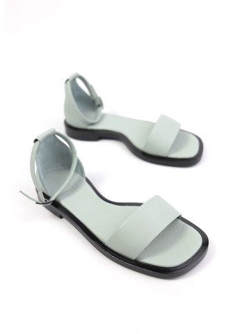 Мятные босоножки Benito без застежки