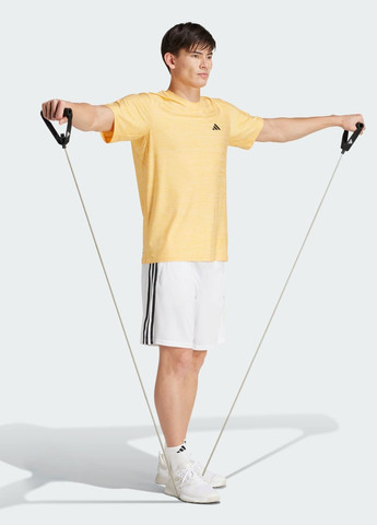 Помаранчева футболка train essentials stretch training adidas