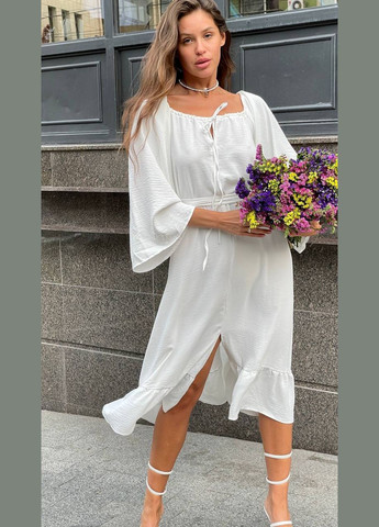 Белое повседневный легкое платье Adelante однотонное