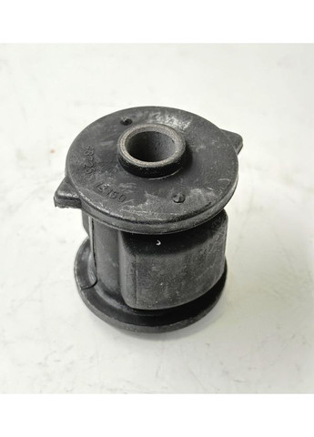 Сайлентблок заднего продольного рычага передний, AAMT01073, 48725-12150, Toyota Avensis Corolla Tenacity (363839801)