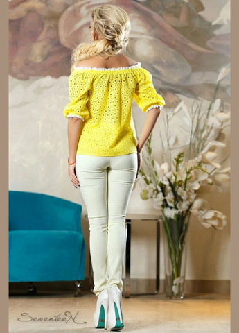 Жёлтая кофта Seventeen