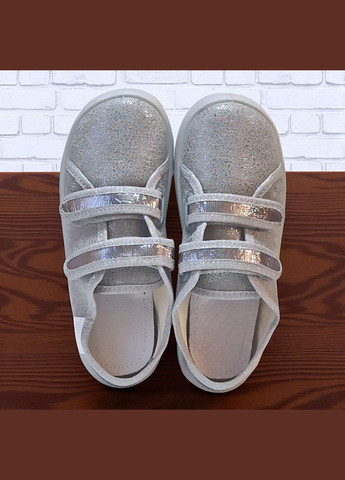 Срібні ортопедичні кеди для дівчинки на липучках валді Waldi