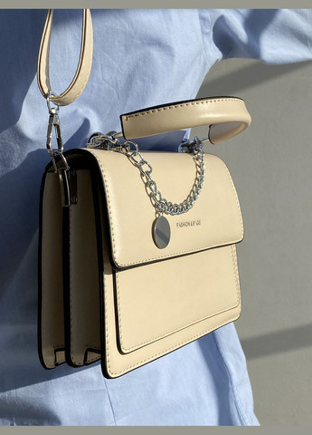 Женская сумка 10210 кросс-боди на ремешке через плечо бежевая No Brand (292631132)