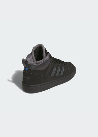 Чорні всесезонні кросівки rapid court mid winterized adidas