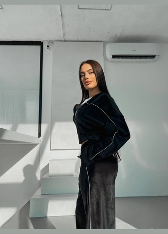 Жіночий спортивний костюм з капюшоном. Україна (331605983)