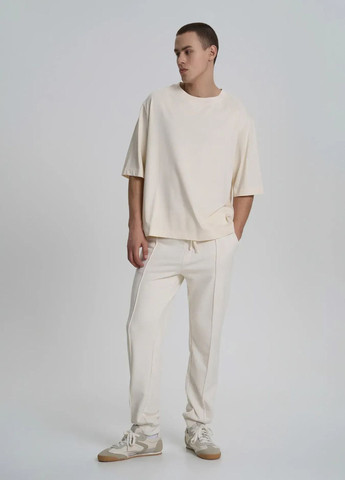 Светло-бежевая футболка мужская с коротким рукавом Роза