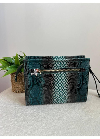 Жіноча косметичка Натуральна шкіра зелена градієнт принт крокодил (2034-020) Karya (368828597)