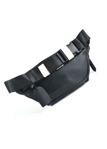 Кожаная черная нагрудная сумка бананка на молнии No Brand (305822014)