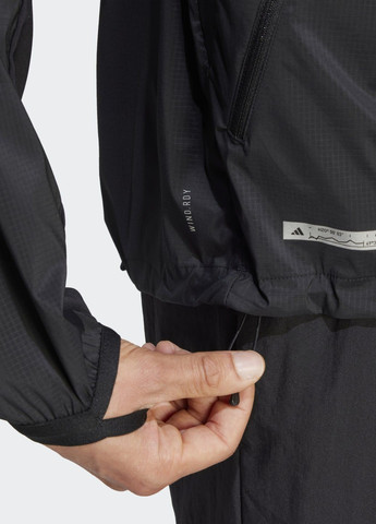 Чорна демісезонна куртка ultimate adidas