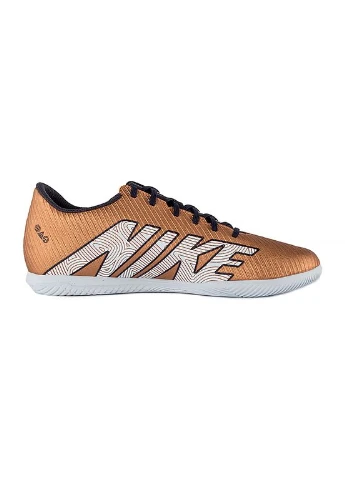 Цветные футзалки mercurial vapor 15 club ic Nike