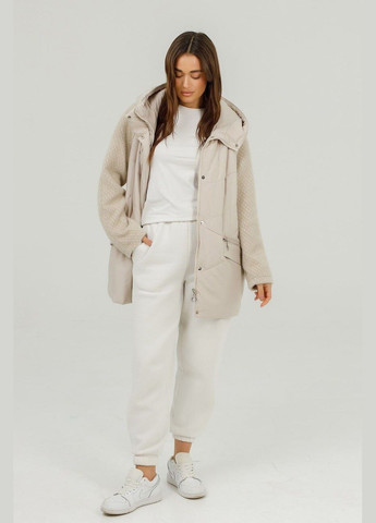 Молочная зимняя куртка с рукавами под ангору Lora