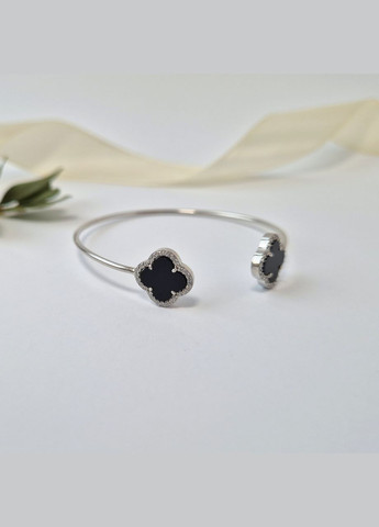 Серебряный жесткий браслет Клевер с Черным ониксом 16 - 18 см Серебро 925 пробы Родированное 5513р 4.95г Nobrand (363969186)