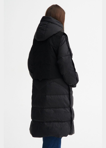Черная зимняя куртка Estro