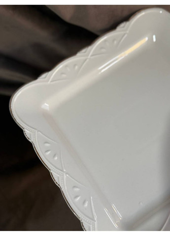 Блюдо сервировочное HP-20-24 на керамической ножке 25.5 см Белый Yiwu (361056284)