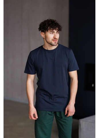 Темно-синя футболка чоловіча cotton basic темносиня Handy Wear