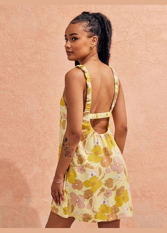 Желтое платье Urban Outfitters