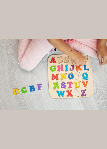 Алфавіт англійський пазл дерев'яний кольоровий абетка з дерева 25х25 см HM furnitura (330604218)