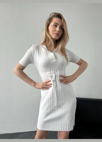 Білий кежуал міні сукня в стилі old money а-силует Adelante однотонна