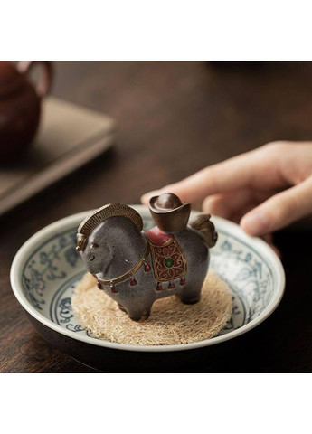 Набор термохромных статуэток “Кони Удачи и Богатства” – символ 2026 года, оживающий от прикосновения тепла No Brand (371556375)