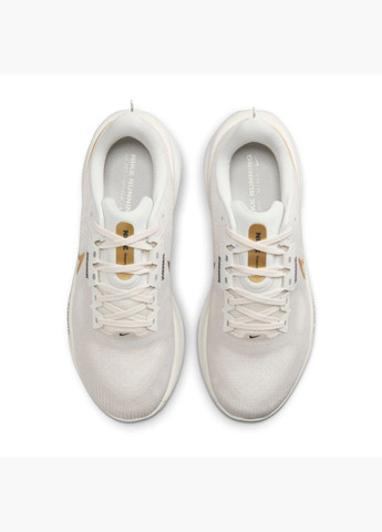 Кроссовки женские Vomero 17 Beige FB8502-006 Nike бежевые (335013250)