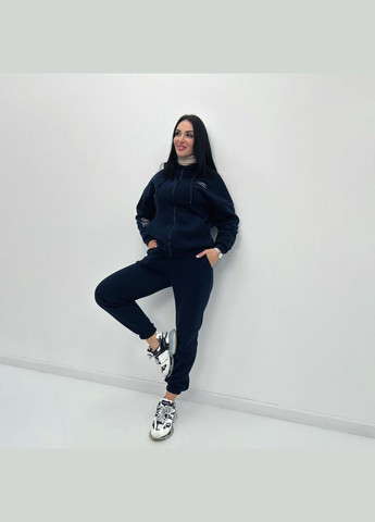 Женский спортивный костюм c нашивками Fashion Girl (300775480)