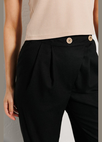 Жіночі льняні штани чорні з відворотами внизу Arjen (289787587)