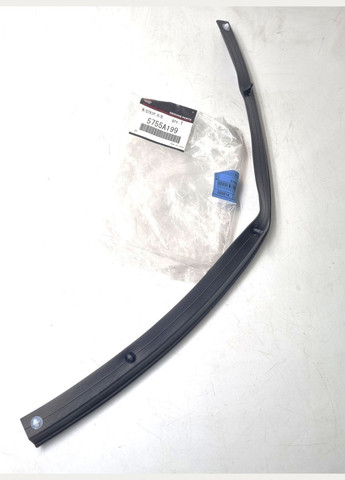 Ущільнювач двері нижній, оригінал 5755A199 Мітсубісі АСХ 2010-2024 Mitsubishi (360504066)
