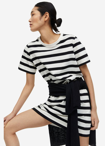 Молочное повседневный платье-футболка H&M в полоску