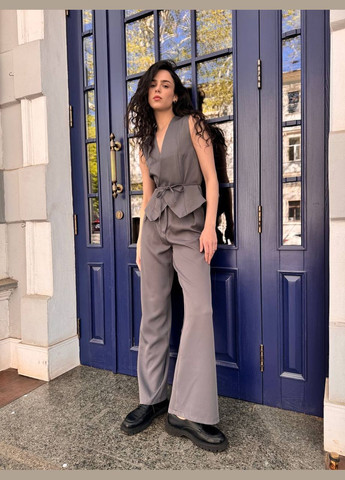 Класичний костюм з жилеткой Україна (332670405)