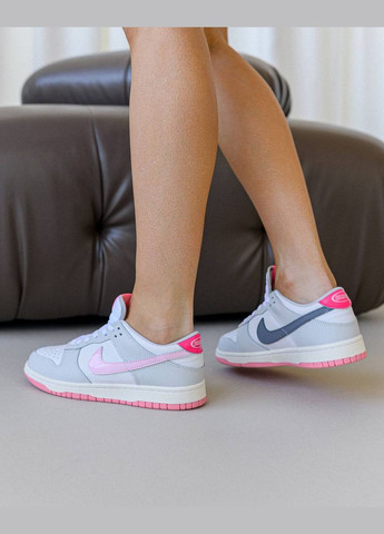 Серые демисезонные кроссовки женские b1051,, вьетнам Nike SB Dunk Low 520 Pink Puck