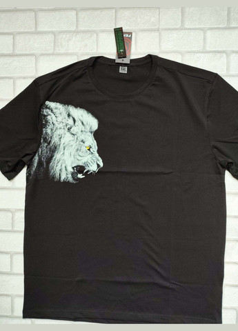 Чорна чоловіча футболка трикотаж чорна малюнок світиться в темряві лев великі розміри батал розмір 4xl з коротким рукавом FERO