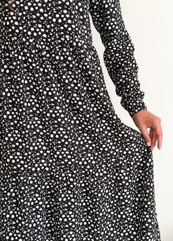 Черное повседневный, кэжуал, коктейльное, вечернее длинное свободное платье в цветочек из штапеля с длинным рукавом клеш Merlini с цветочным принтом