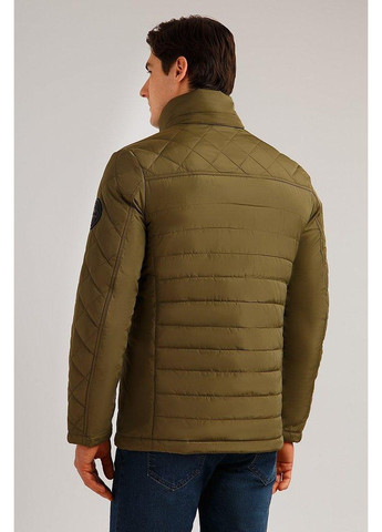 Оливкова (хакі) демісезонна куртка b19-22002-900 Finn Flare