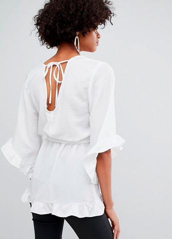 Белая блузка с расклешенными рукавами на запах River Island