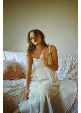 Белое платье из хлопкового муслина с вышивкой Zara