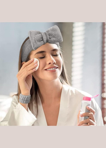 Набор косметическая повязка-бант на голову и напульсники для умывания, серый No Brand (309420146)