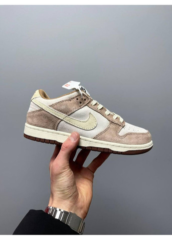 КРОССОВКИ ЖЕНСКИЕ NIKE DUNK LOW MEDIUM CURRY V2 НАЙК СБ ДАНК No Brand бежевые демисезоны (368883951)