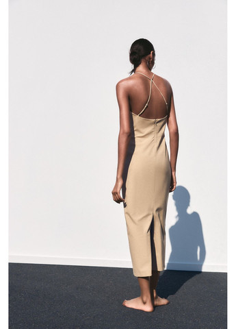 Бежева сукня середньої довжини в дрібну смужку Zara