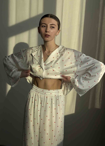 Белая всесезон пижама коллекции «объятия» с принтами (сорочка, штани, резинка) VIDCHUY