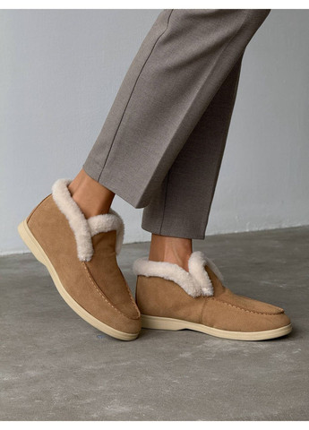 женские зимние лоферы из натуральной замши с мехом, рыжие, на низком ходу. No Brand