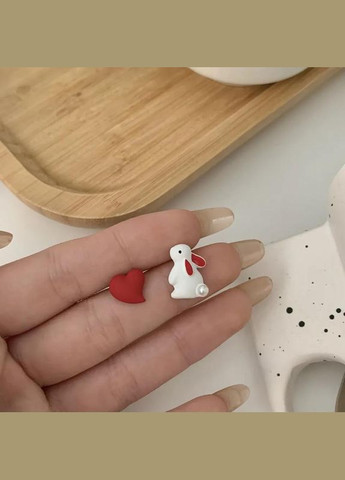 Сережки "кролик і сердечко", сережки з зайчиком і серденьком, сережки з кроликом, сережки з сердечком Fashion Jewelry (337718681)