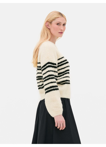 Молочный джемпер зима,молочный-черный, Primark