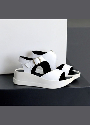 Жіночі босоніжки білі шкіряні літні на танкетці Garti Босоніжки (342122476)